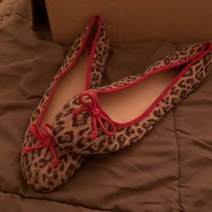 Leopard flats